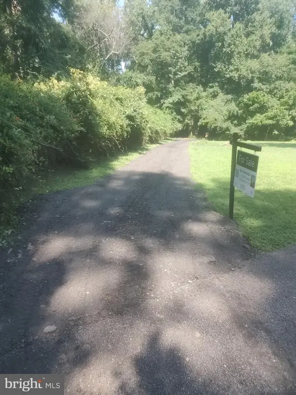 5940 Barberry Trl, LORTON, VA 22079