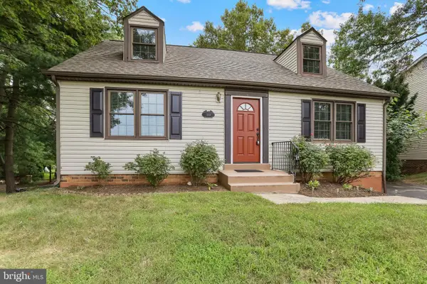 719 Palmer Dr, HERNDON, VA 20170