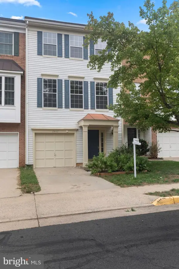 2447 Clover Field Cir, HERNDON, VA 20171