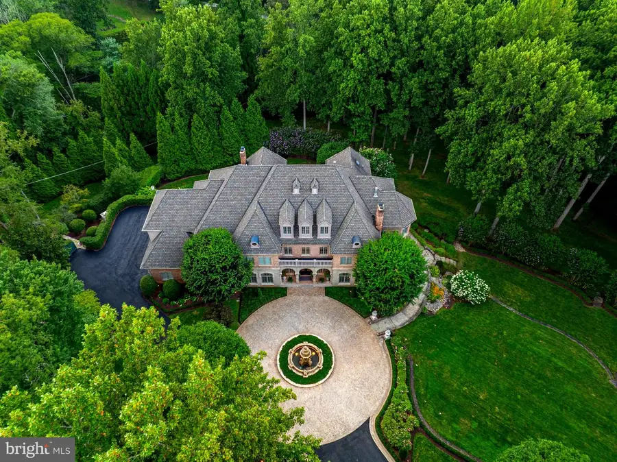 9112/9120 Mine Run Dr, Great Falls, VA 22066 - Image #2