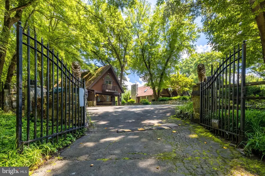 548 River Bend Rd, Great Falls, VA 22066 - Image #2