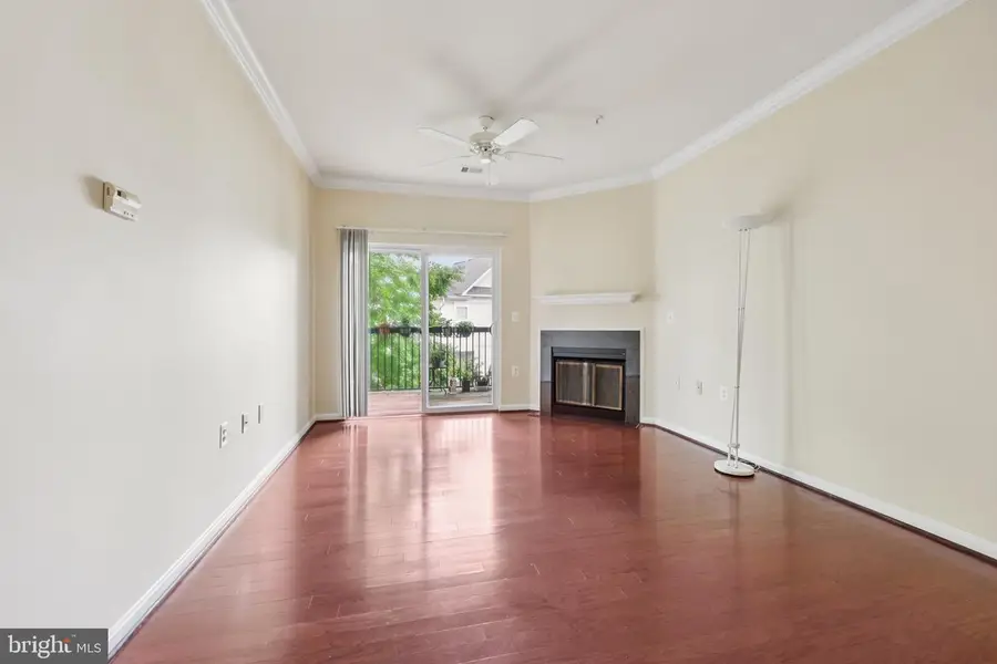 11355 Aristotle Dr #8-313, Fair Oaks, VA 22030 - Image #2