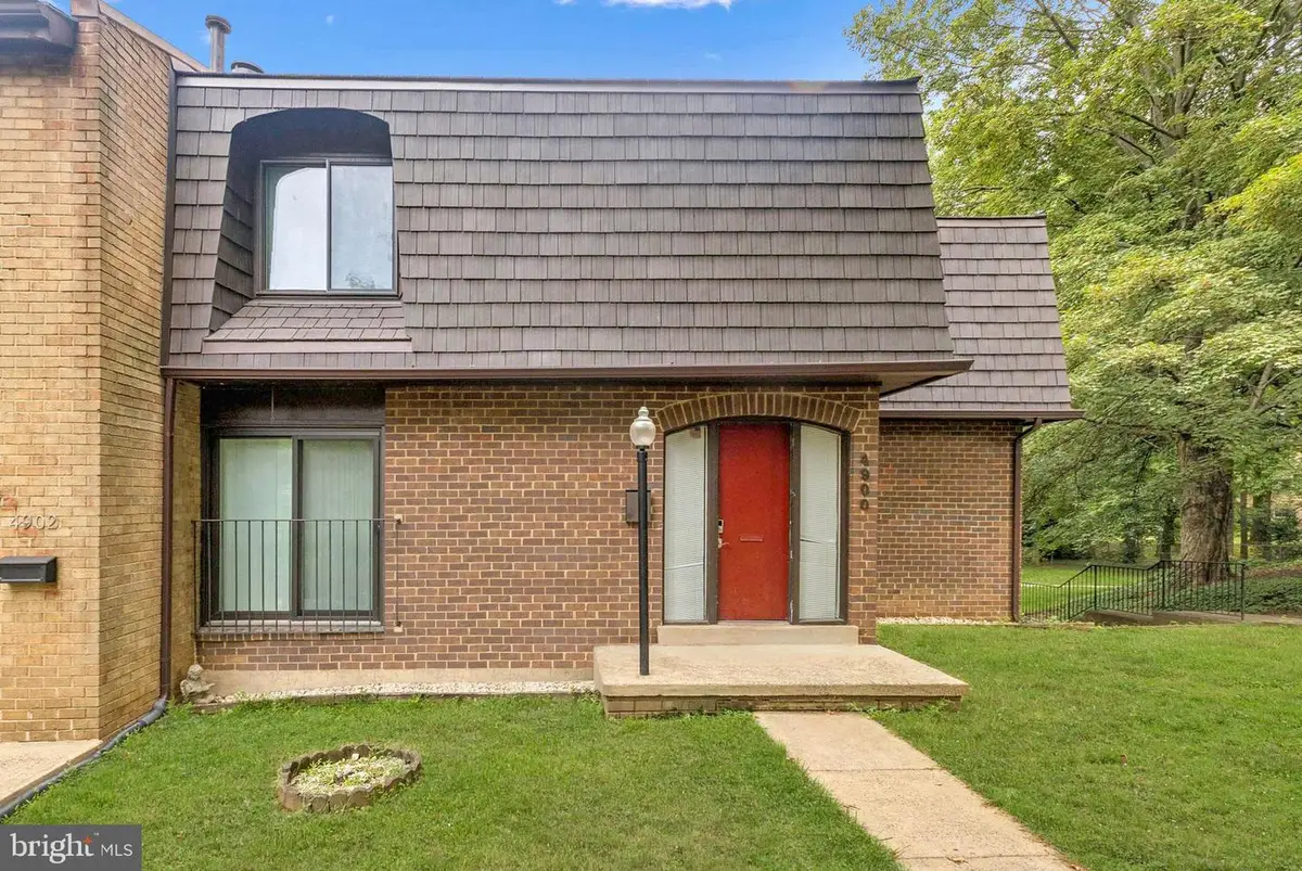 4900 Schuyler Dr, Annandale, VA 22003 - Image #1