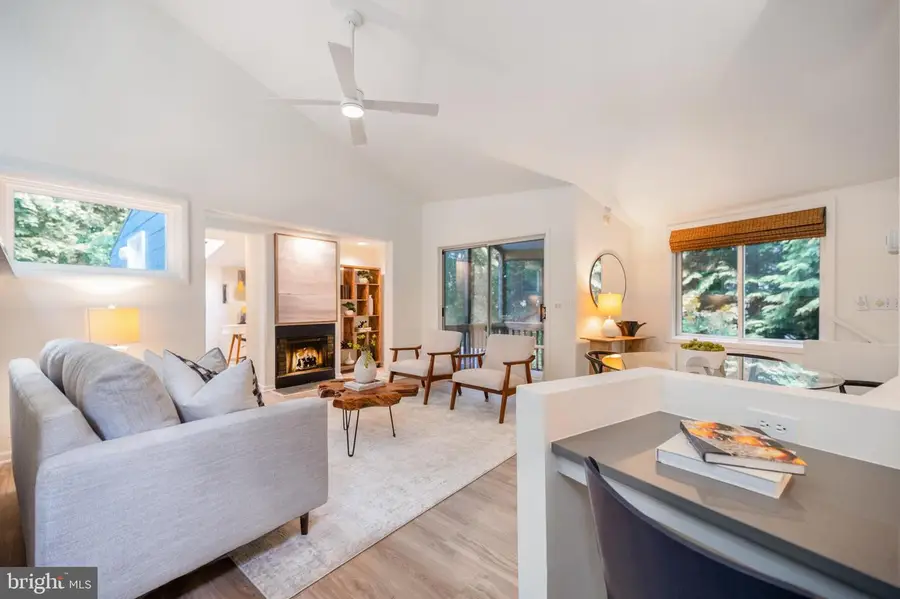 6801 Cavalier Trl, Falls Church, VA 22042 - Image #2