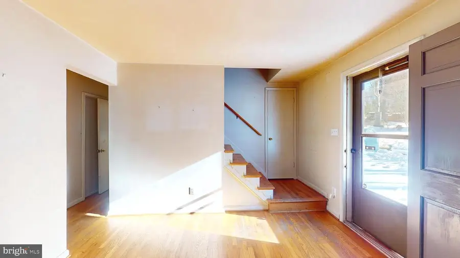 8624 Parliament Dr, Springfield, VA 22151 - #3