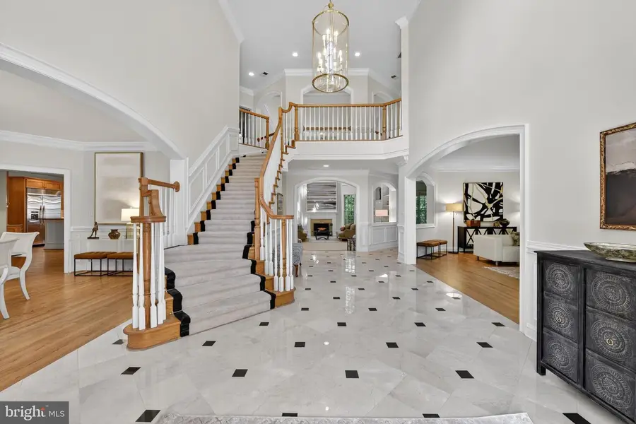 1354 Lewinsville Mews Ct, McLean, VA 22102 - Image #2
