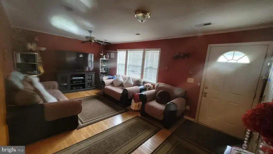 2818 Liberty Ave, Falls Church, VA 22042 - Image #2