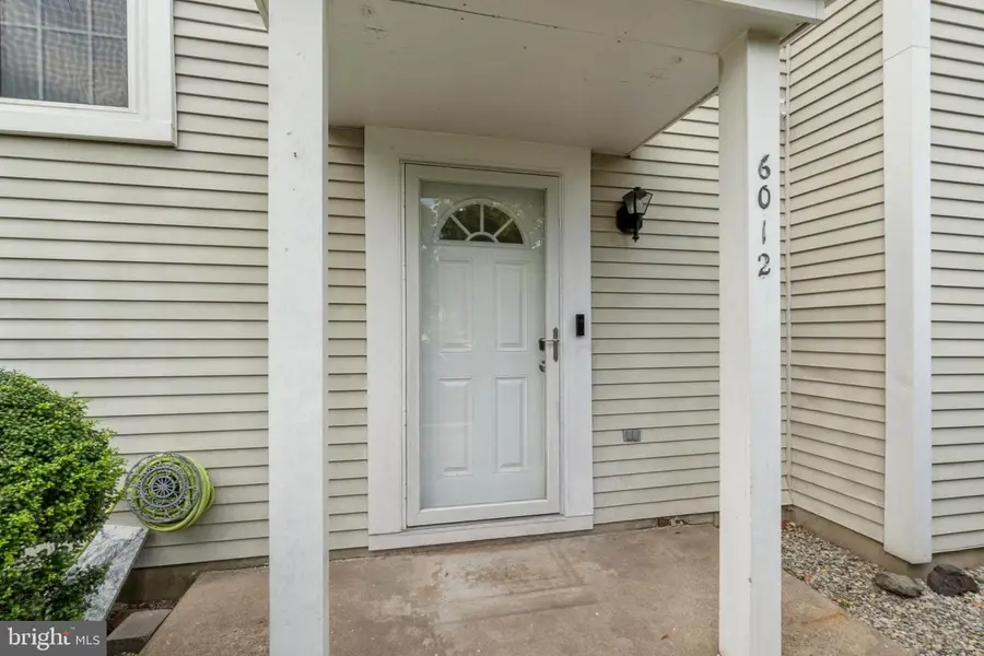 6012 Havener House Way, Centreville, VA 20120 - Image #2