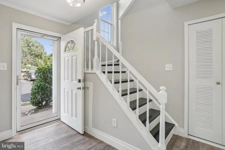 6012 Havener House Way, Centreville, VA 20120 - Image #3