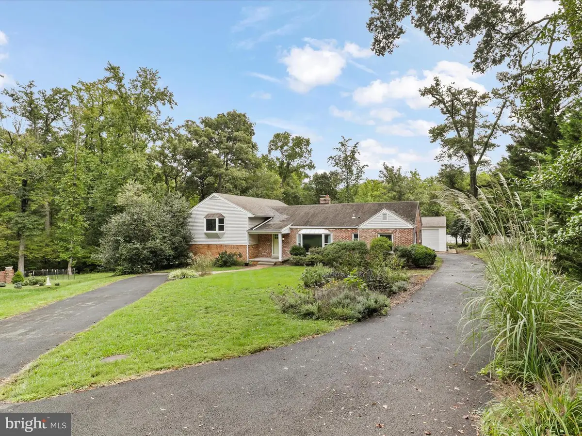 7533 Hollindale, Alexandria, VA 22306 - Image #1