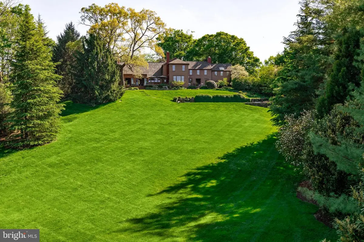 6400 Georgetown Pike, McLean, VA 22101 - Image #1