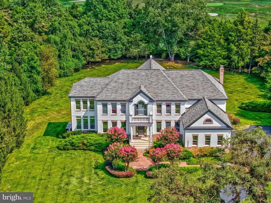 401 Walker Rd, Great Falls, VA 22066 - Image #3