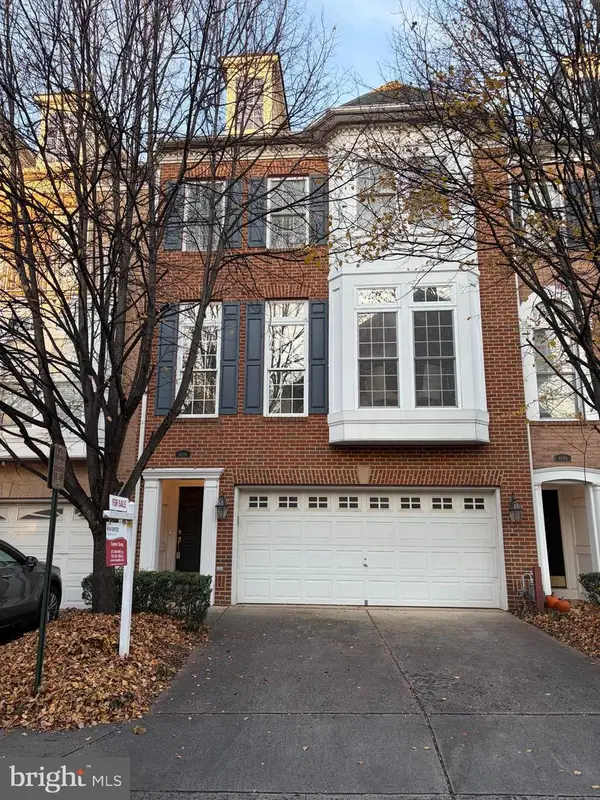 4086 Clovet Dr #32, FAIRFAX, VA 22030