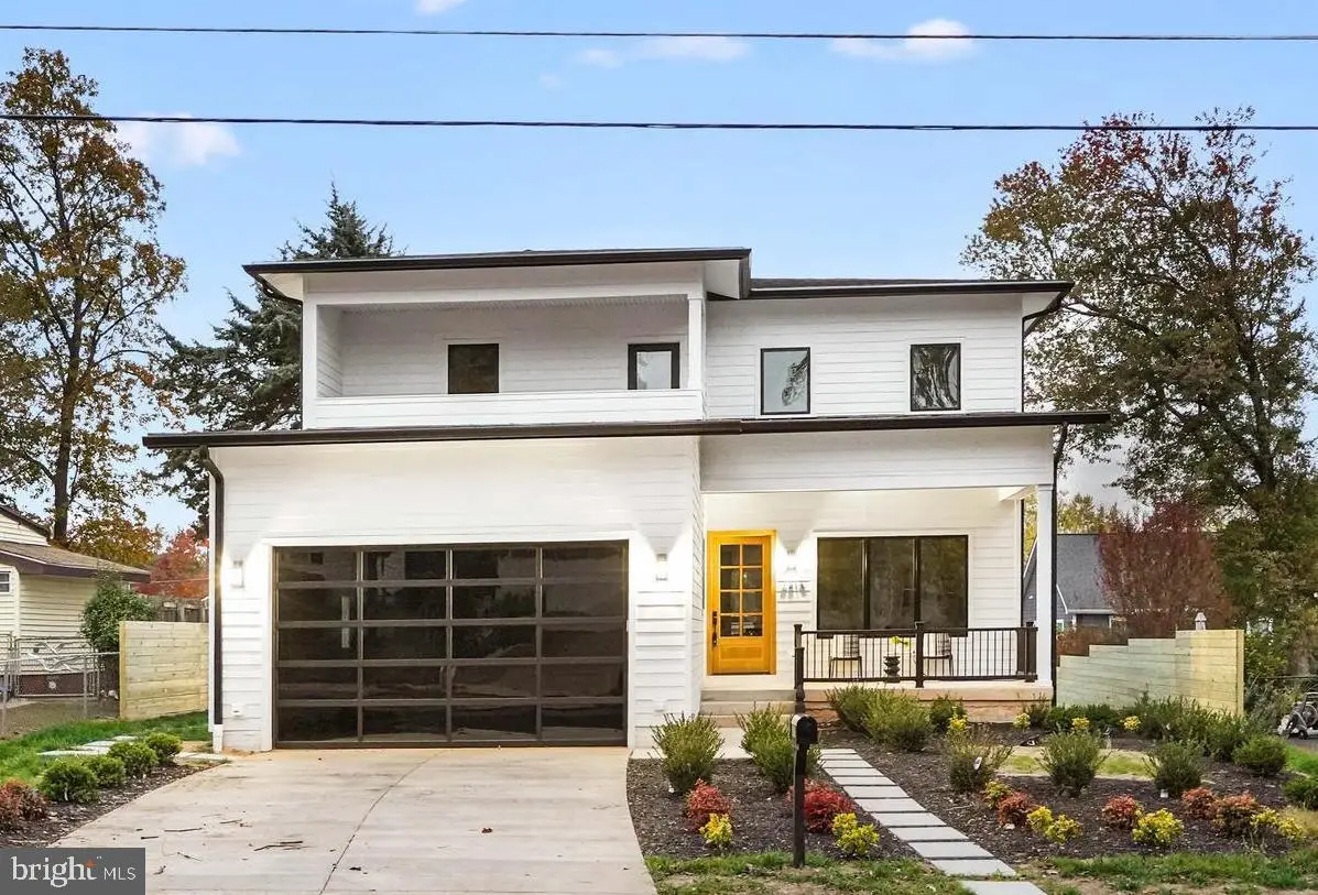 6818 Barrett Rd, Falls Church, VA 22042 - Image #1