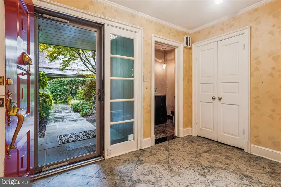 702 Belgrove Rd, McLean, VA 22101 - Image #2