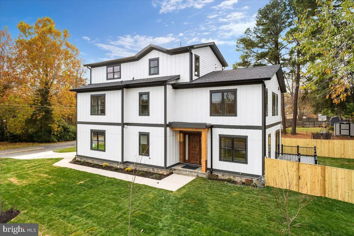 1600 Lafayette Dr, Alexandria, VA 22308 - Image #1