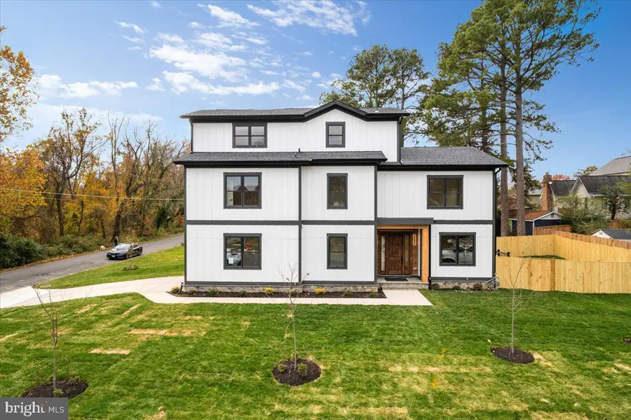 1600 Lafayette Dr, Alexandria, VA 22308 - Image #2