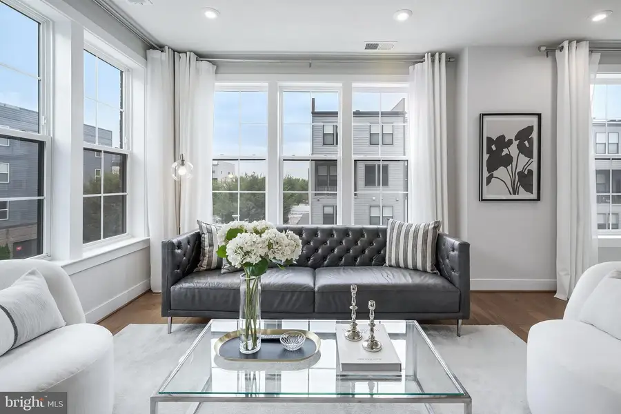 2320 Field Point Rd #201, Herndon, VA 20171 - Image #3