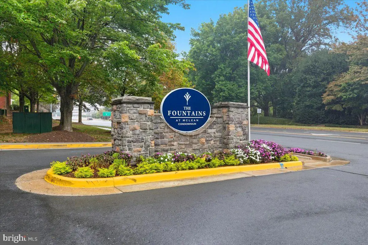 1517 Lincoln Way #304a, McLean, VA 22102 - Image #1