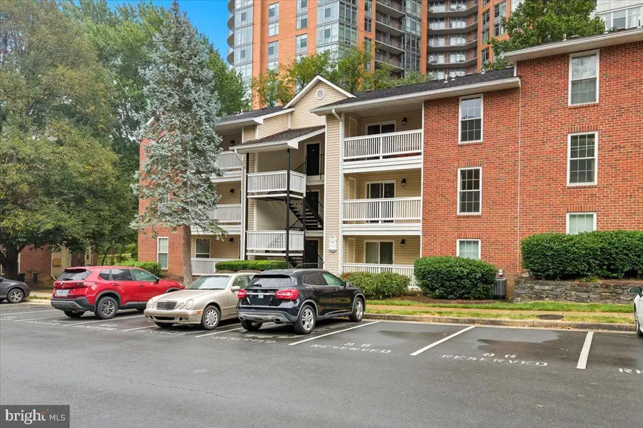 1517 Lincoln Way #304a, McLean, VA 22102 - Image #3