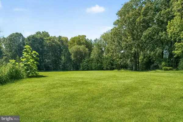 1008 Pine Hill Rd, MCLEAN, VA 22101