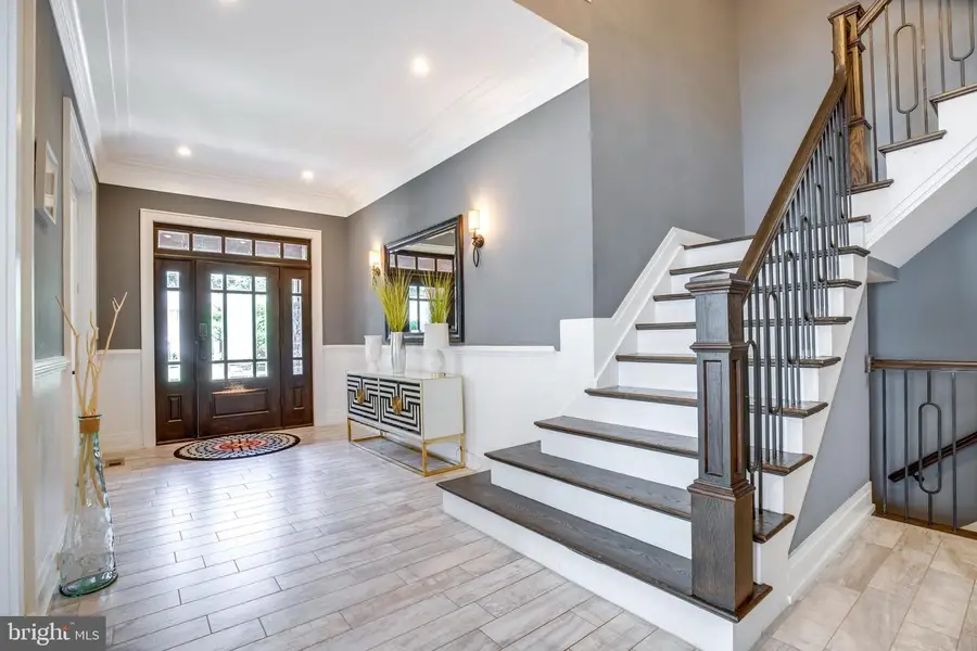 510 Walker St Sw, Vienna, VA 22180 - Image #3