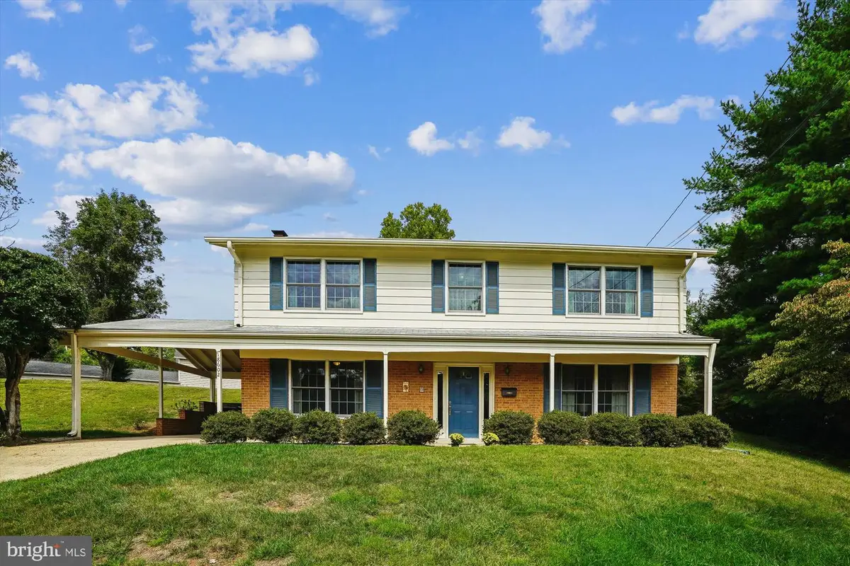 8602 Dora Ct, Annandale, VA 22003 - Image #1