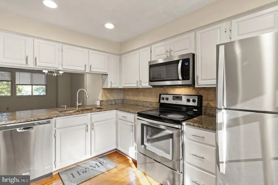 8560 Koluder Ct, Lorton, VA 22079 - Image #2