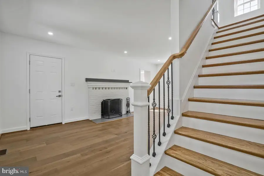 2839 Meadow Ln, Falls Church, VA 22042 - Image #2