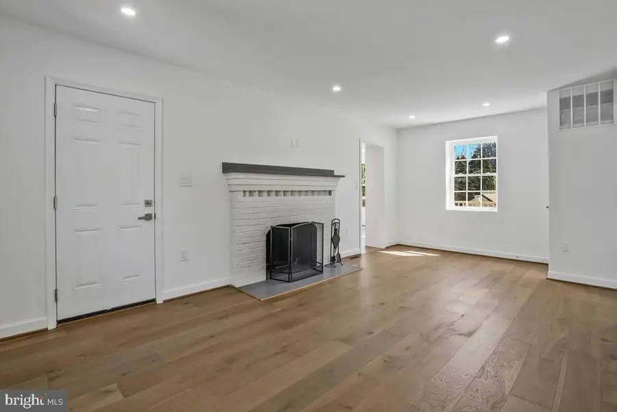 2839 Meadow Ln, Falls Church, VA 22042 - Image #3