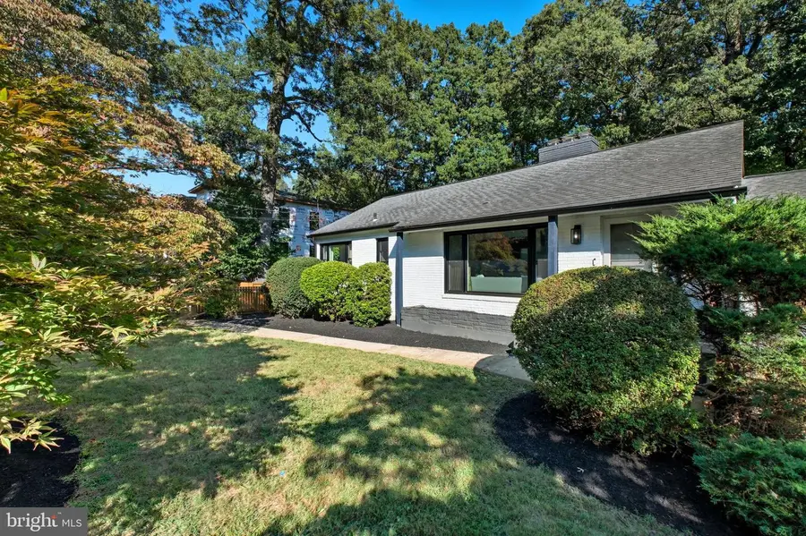 2539 Gallows Rd, Dunn Loring, VA 22027 - Image #3