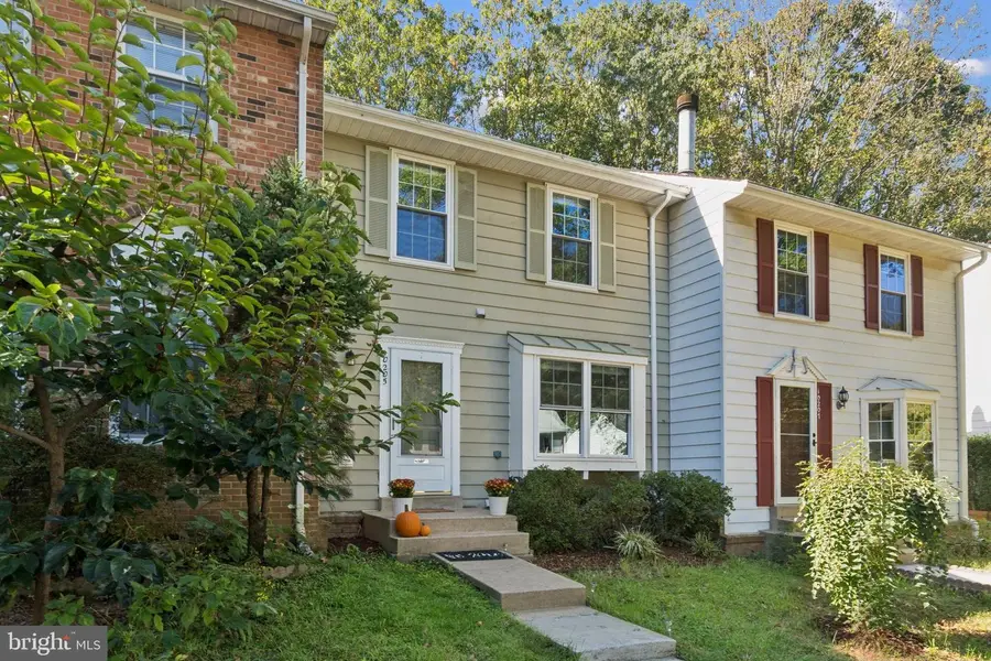 10205 Quiet Pond Ter, Burke, VA 22015 - Image #2