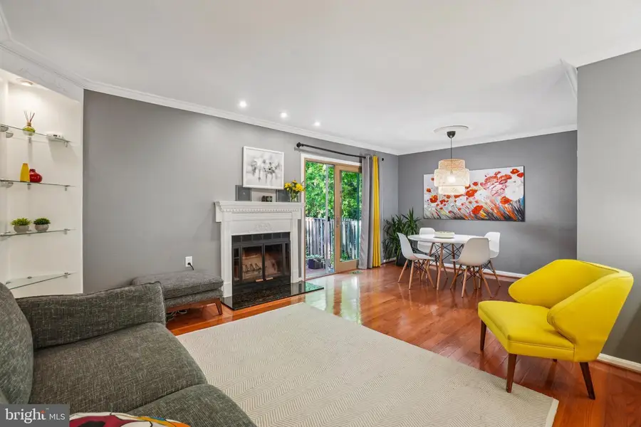 10205 Quiet Pond Ter, Burke, VA 22015 - Image #3