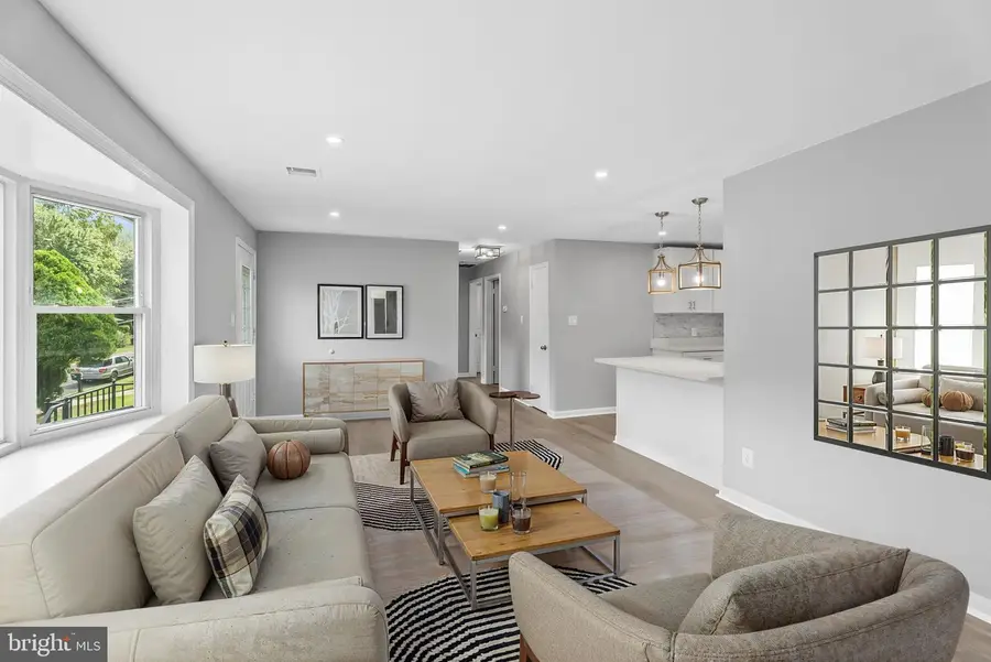 5822 Brookview Dr, Alexandria, VA 22310 - Image #2