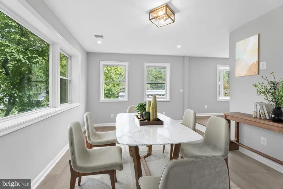 5822 Brookview Dr, Alexandria, VA 22310 - Image #3