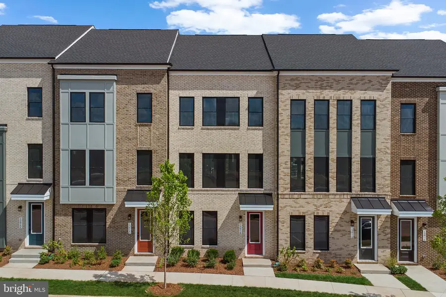 13918 Aviation Pl, Herndon, VA 20171 - Image #2