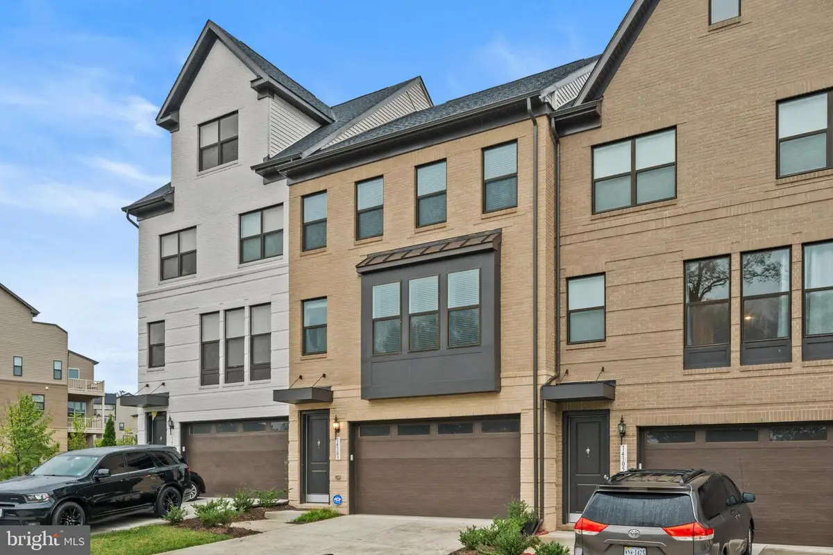 14303 Yesler Ave, Chantilly, VA 20151 - Image #1