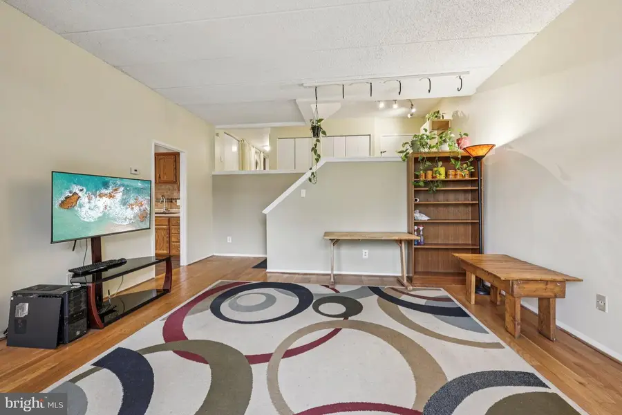 2118 Green Watch Way #10/201c, Reston, VA 20191 - Image #3