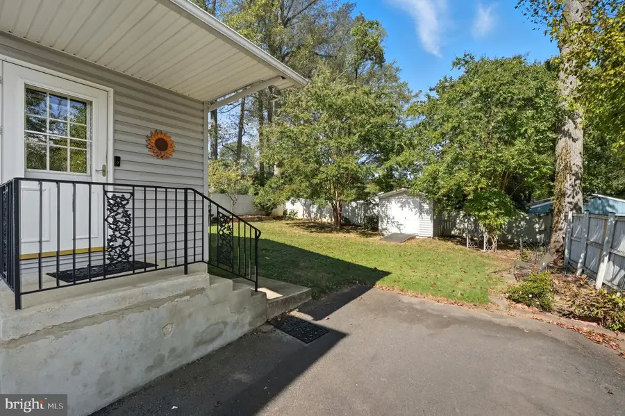 6812 Chestnut Ave, Falls Church, VA 22042 - Image #3