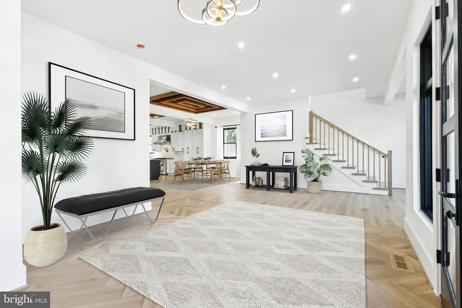 2919 Lawrence Dr, Falls Church, VA 22042 - #3