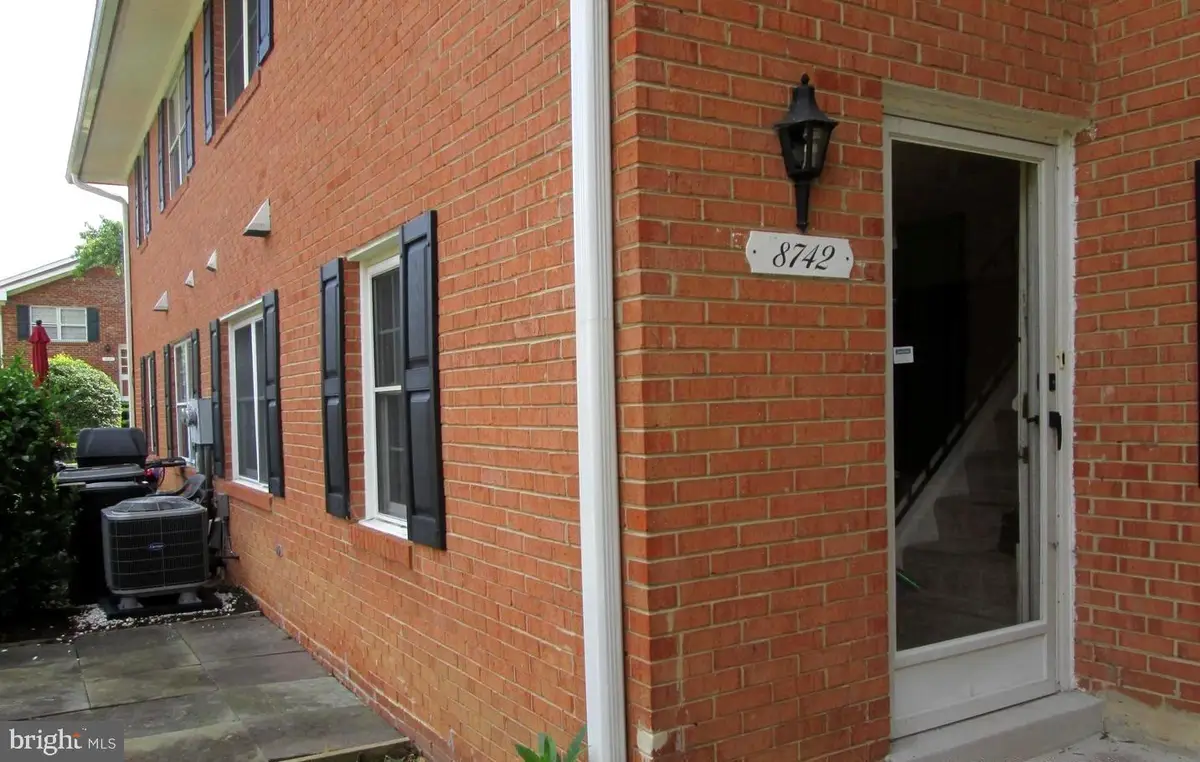 8742 Walutes Cir, Alexandria, VA 22309 - Image #1