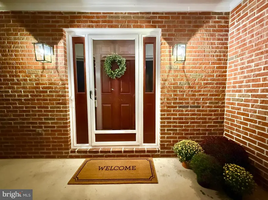 2960 Hibbard St, Oakton, VA 22124 - Image #2