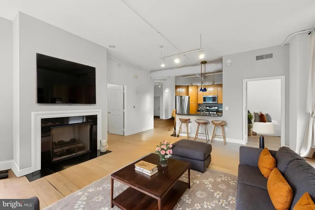 4490 Market Commons Dr #202, Fair Lakes, VA 22033 - Image #1