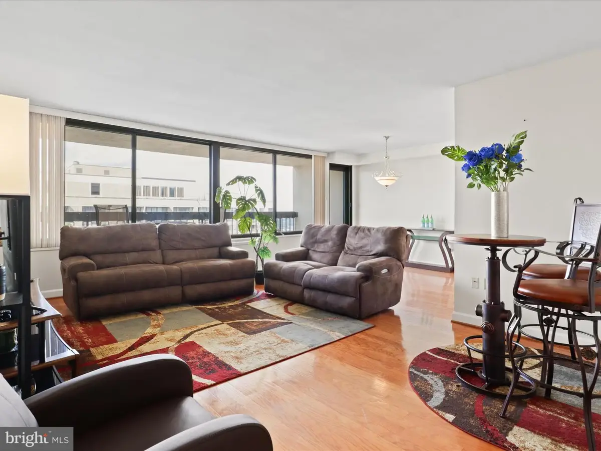 3705 S George Mason Dr #2617s, Falls Church, VA 22041 - Image #1