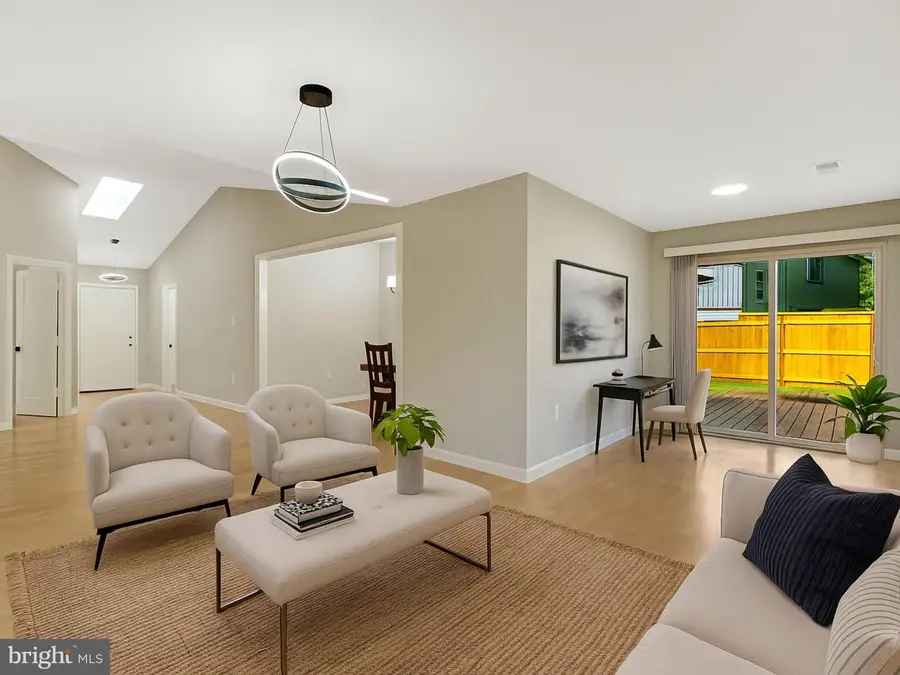 10412 Pearl St, Fairfax, VA 22032 - Image #3