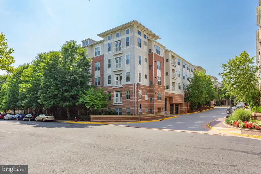 9480 Virginia Center Blvd #422, Vienna, VA 22181 - Image #2