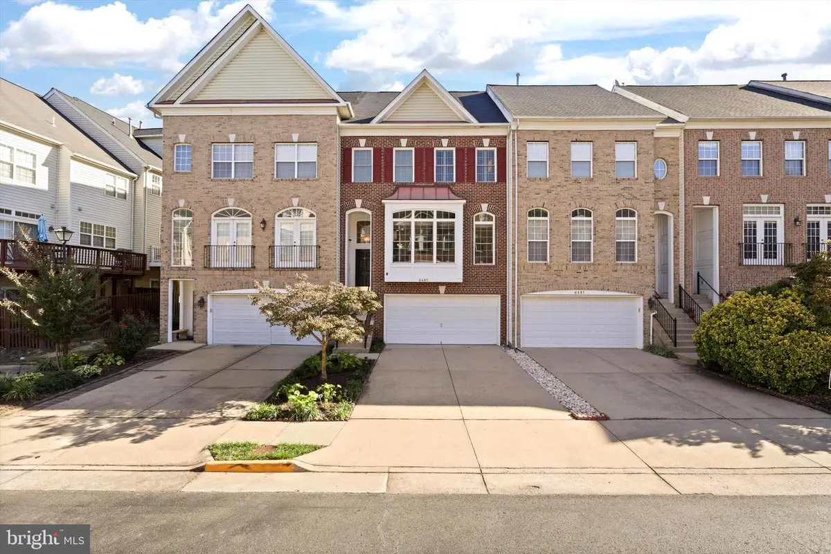 6485 Waterfield Rd, Alexandria, VA 22315 - Image #1
