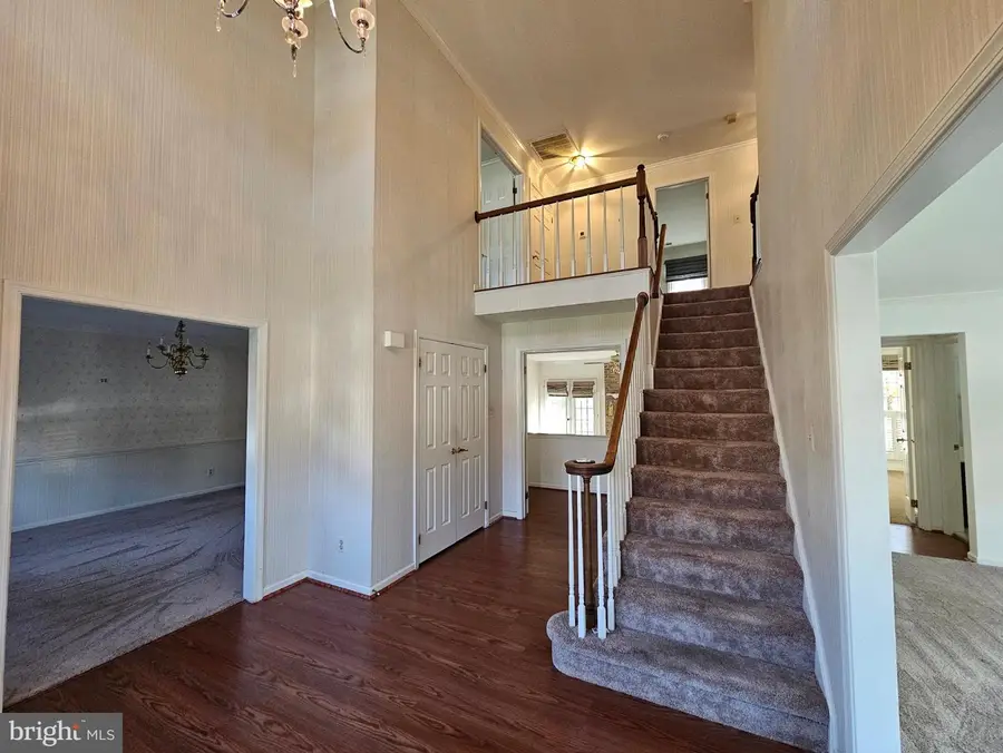 6605 English Saddle Ct, Centreville, VA 20121 - Image #2