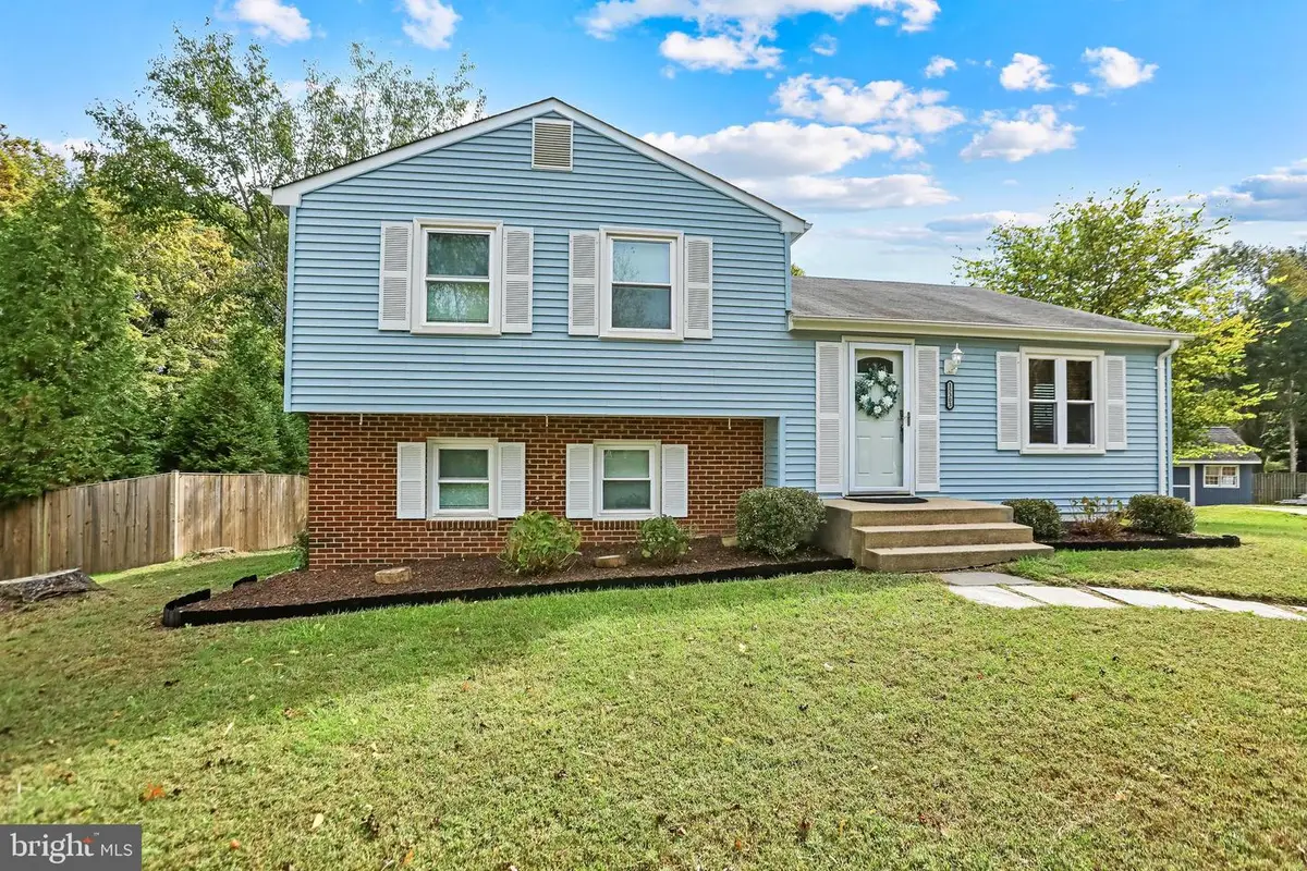 15303 Whispering Glen Ct, Centreville, VA 20120 - Image #1