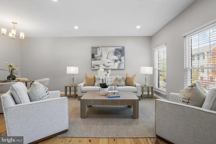 8238 Shannons Landing Way, Lorton, VA 22079 - Image #3